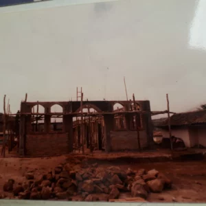 3-CONSTRUCCION-DE-TEMPLO-1984-Parroquia-Santa-Barbara